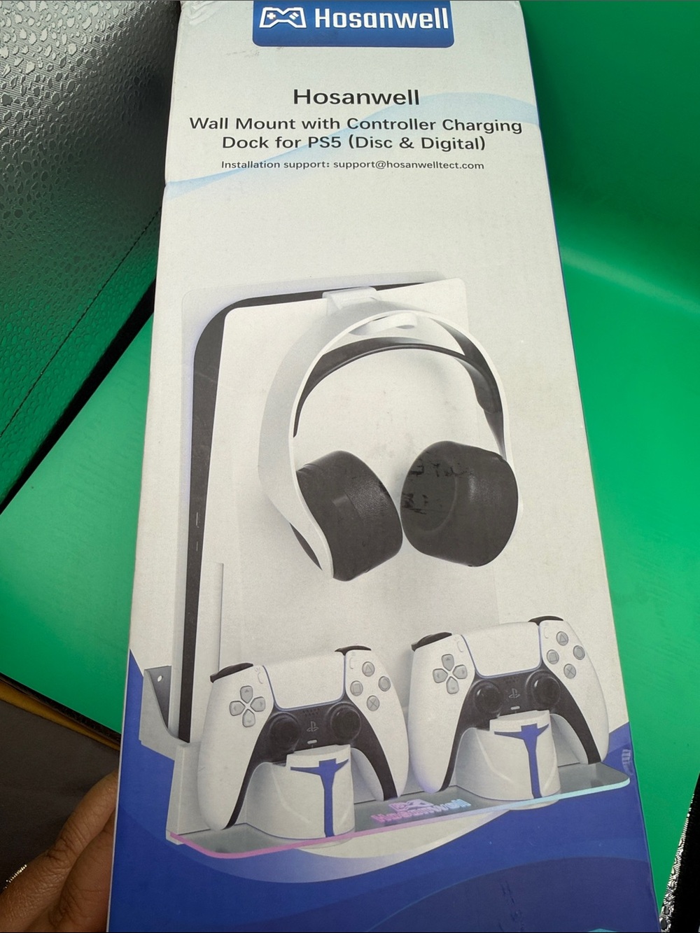 Hosanwell PS5 Wall Mount Charging Dock in White